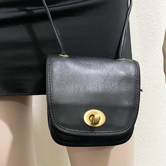 Vintage Black Leather Turnlock Mini Crossbody Bag - Picture 1 of 16